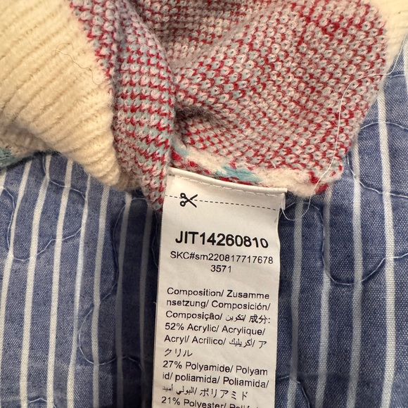 SHEIN Christmas Sweater - Picture 3 of 3